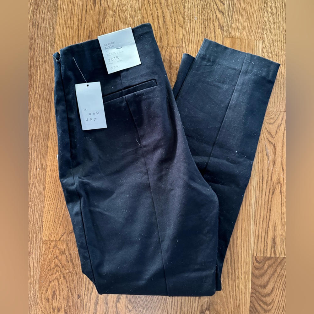 A New Day Women's Black Skinny Pants